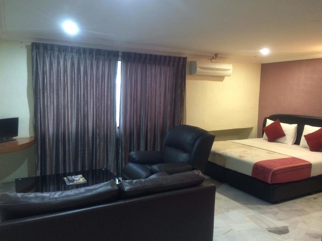 City Star Hotel Kulai Kültér fotó